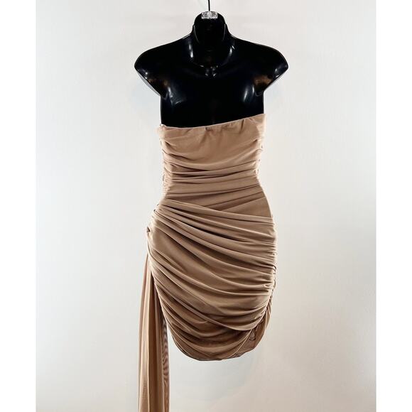 Bobbles & Lace Ruched Sweetheart Neck Strapless Mini Dress Taupe Brown Medium - Picture 11 of 16